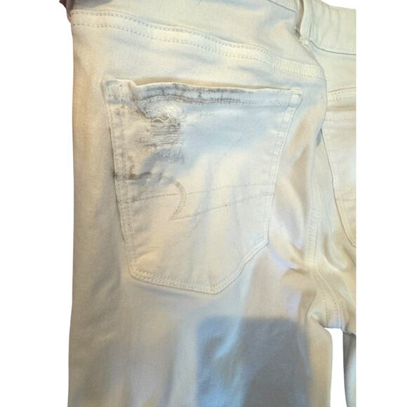 American Eagle Distressed White Skinny Jeans | Next Level Stretch Size 8 Regular - Picture 6 of 10
